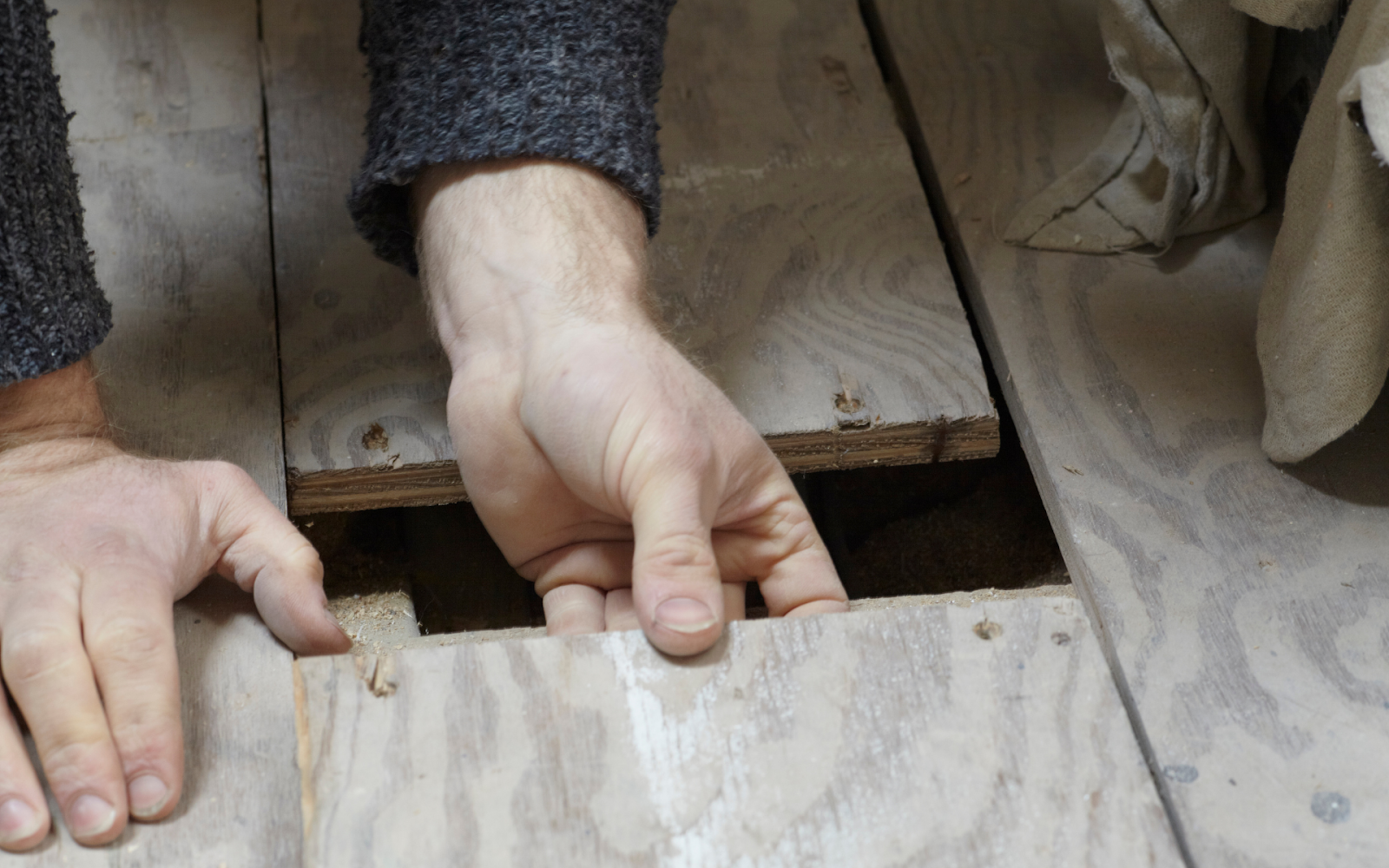 A picture containing person, tool, feet

Description automatically generated