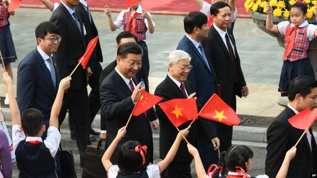 Chủ tịch Trung Quốc Tập Cận Bình thăm Hà Nội hôm 12/11/2017.