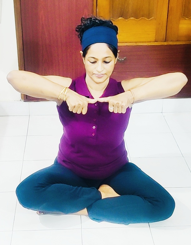 Mudras to reduce stress and anxiety: Agni Shakti mudra