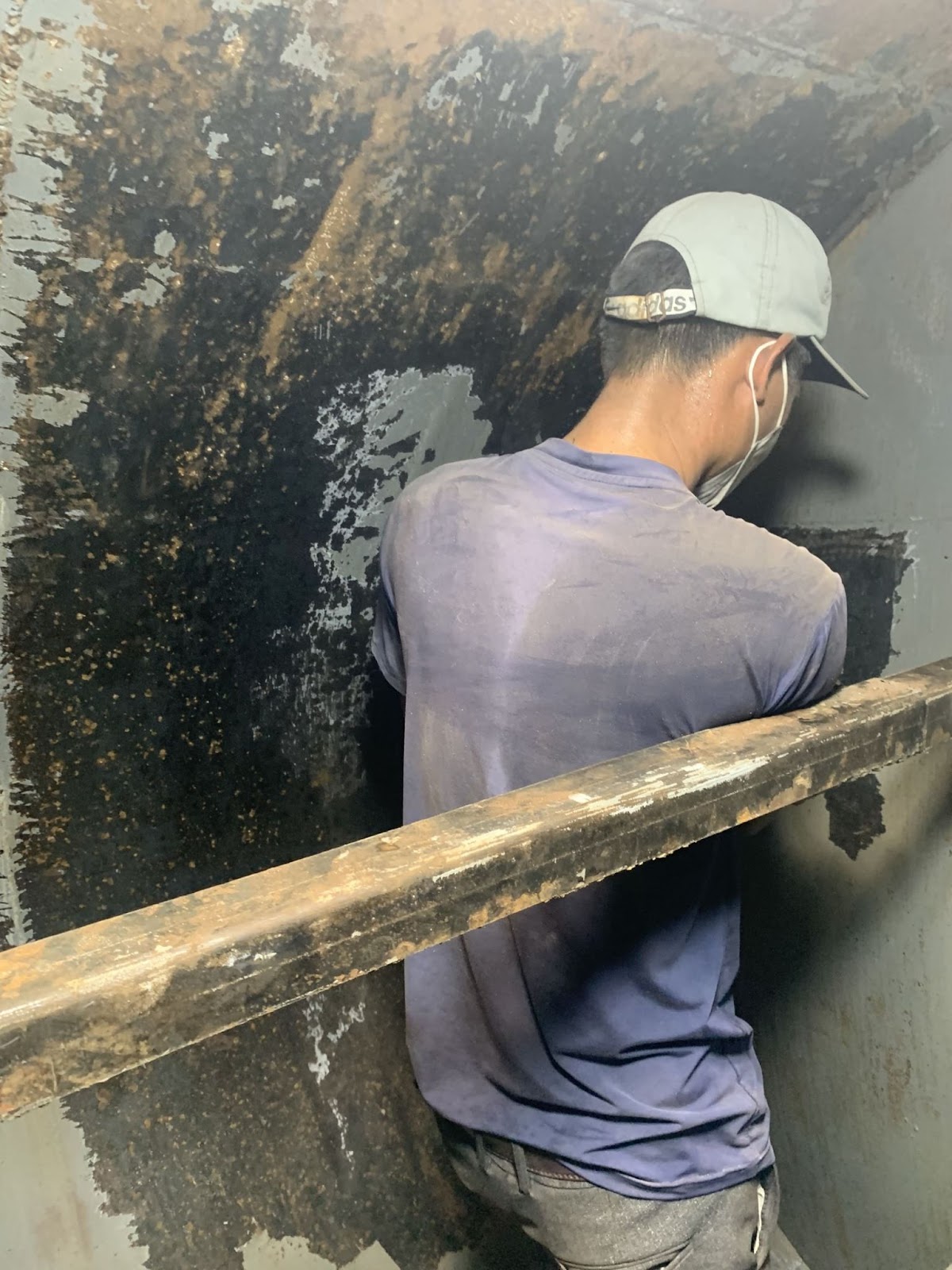 Dịch vụ sơn bên trong bồn dầu tại Đồng Nai