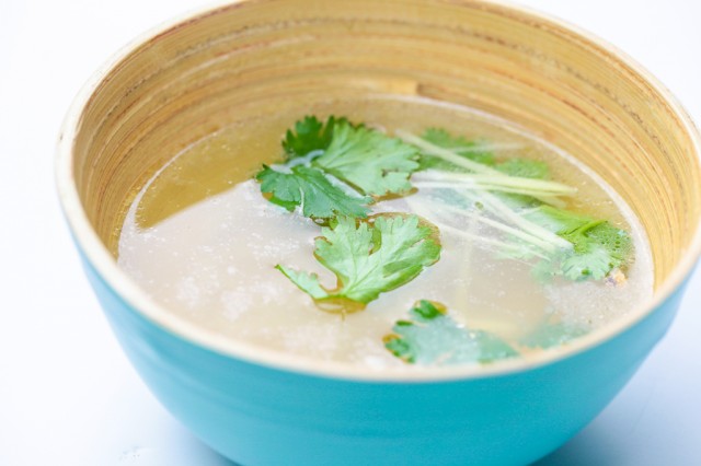 moms-chinese-chicken-soup-recipe-2046-640x426.jpg