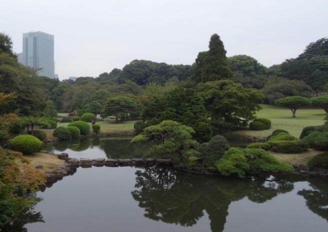 Visiting the Garden of Words in Shinjuku Gyoen - the pavillion