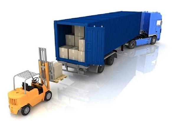 Nên sắp xếp hàng hóa trên container theo quy tắc các vật nhỏ và nặng nên đặt ở phía dưới, những chất lỏng nên đặt phía trên