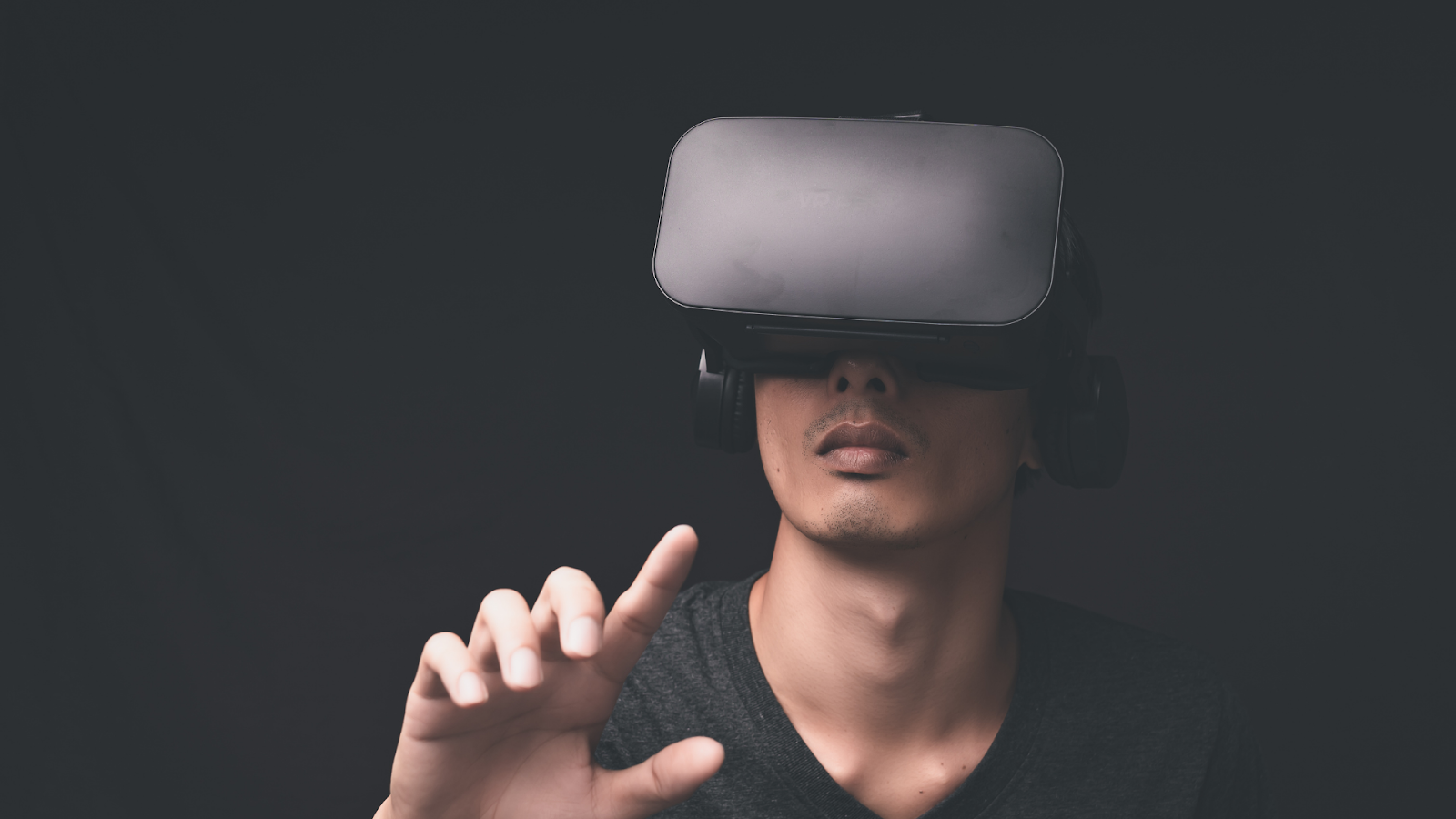 man using VR 