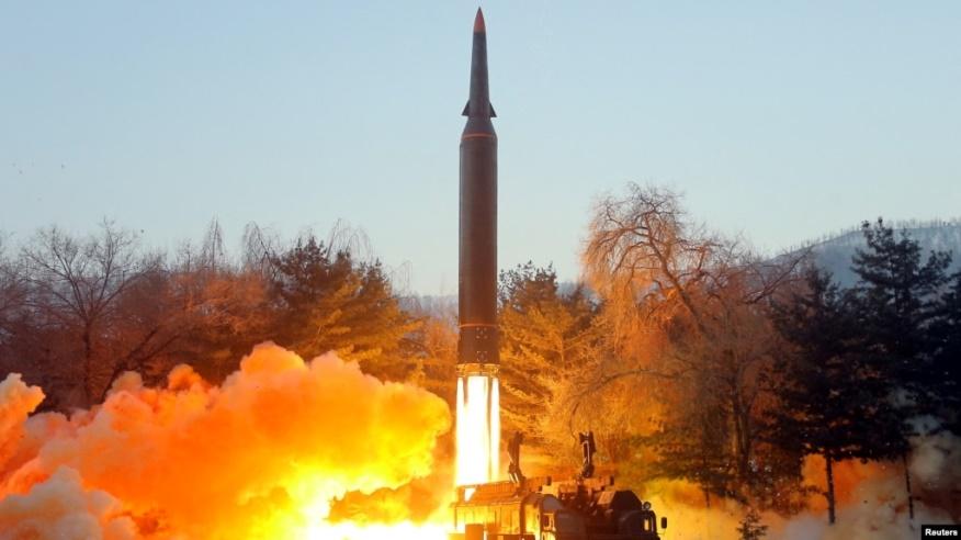 Tên lửa siêu thanh của Triều Tiên, ảnh do KCNA công bố 6/1/2022.