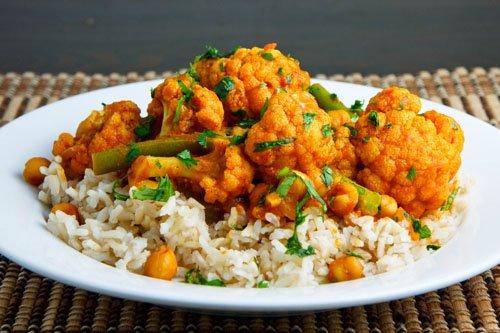 Cauliflower and Chickpea Curry - Closet Cooking