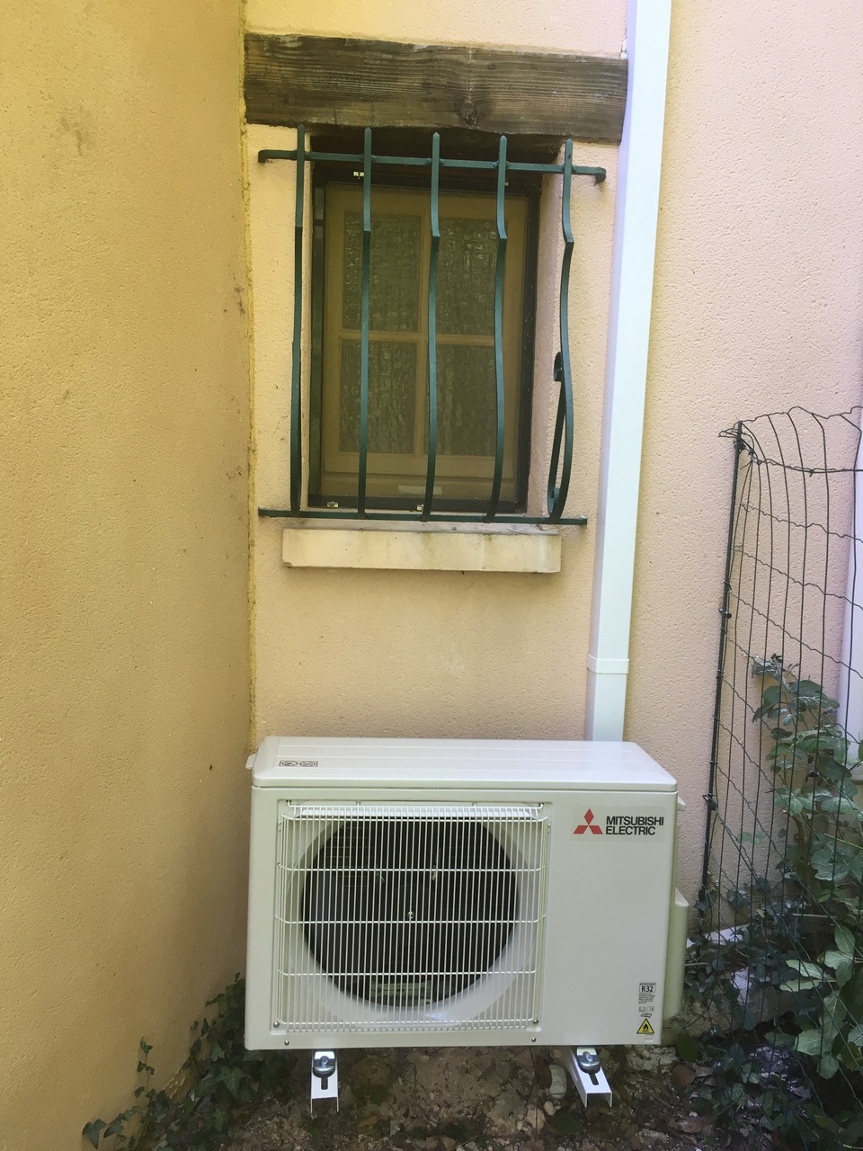 Une climatisation posée chez un client de Plateo