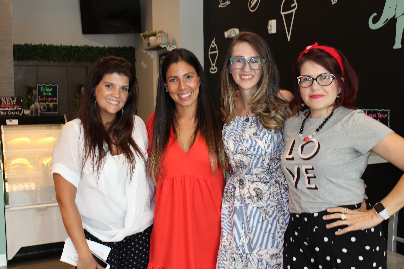 South Florida Mom Bloggers and the guest speakers for the June meetup