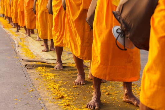 Everything You Need To Know About Buddhism In Thailand