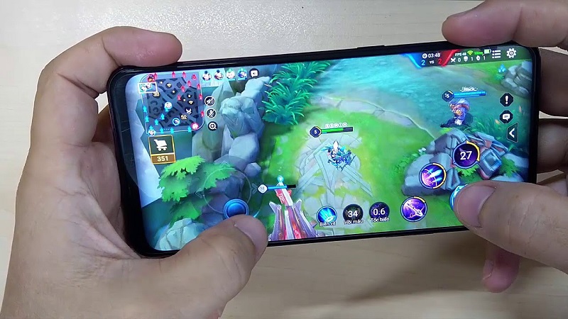 Cấu hình của vivo V21 5G giúp chiến game mượt mà