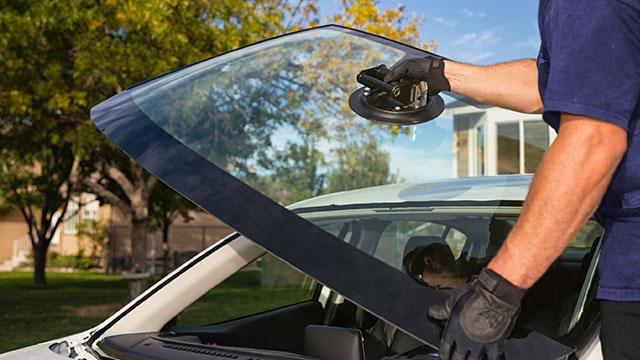 Process of windshield installation | Windshield Experts