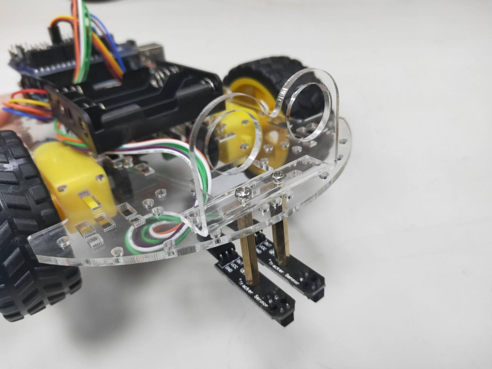 Arduino 自走車教學系列 - 單元(三)循線與避障