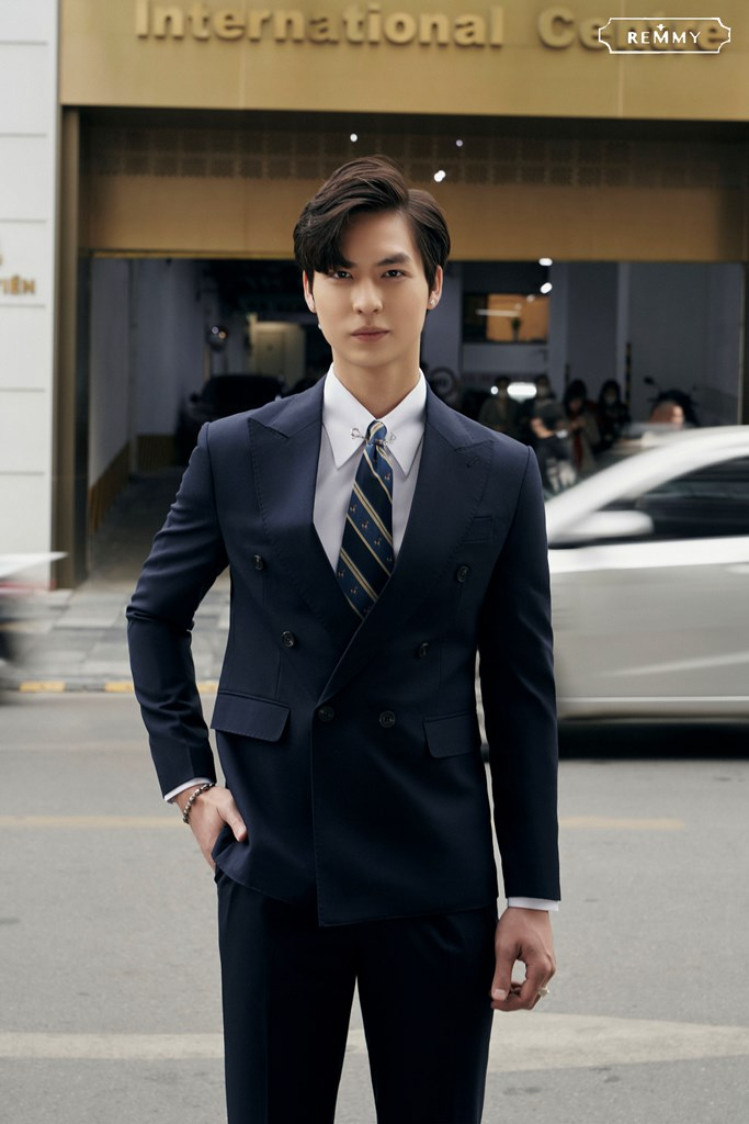 Vest nam sang trọng của Remmy