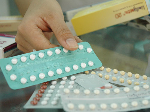 Đổi thuốc tránh thai khi gặp nhiều tác dụng phụ kéo dài