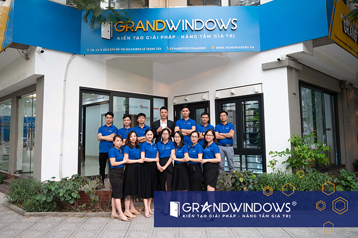 Đội ngũ nhân sự Grand Windows tận tâm và chuyên nghiệp.