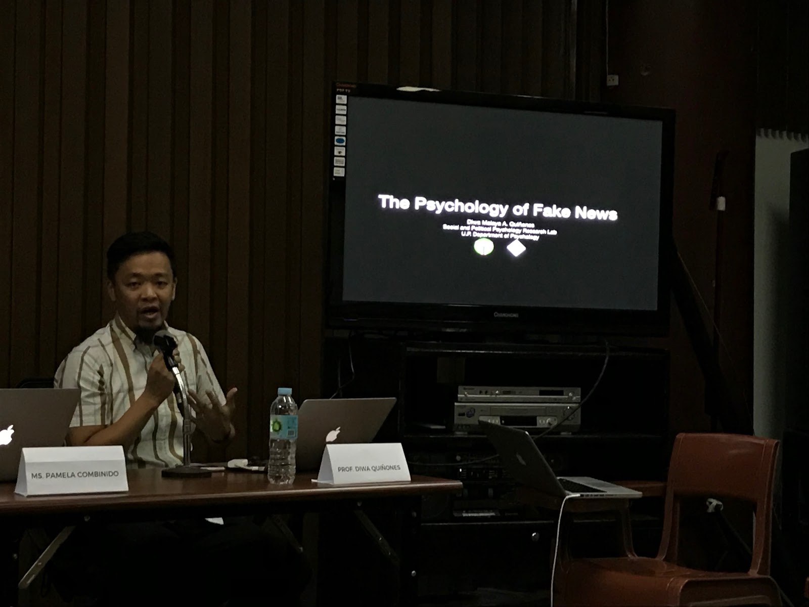 THE PSYCHOLOGY OF FAKE NEWS. UP psychology professor Diwa Malaya Quinones speaks on the cognitive processes that happen when people receive information. Photo by Gari Acolola/Rappler