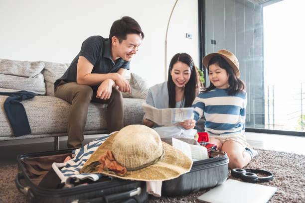 3,246 Asian Family Luggage Stock Photos, Pictures & Royalty-Free Images -  iStock
