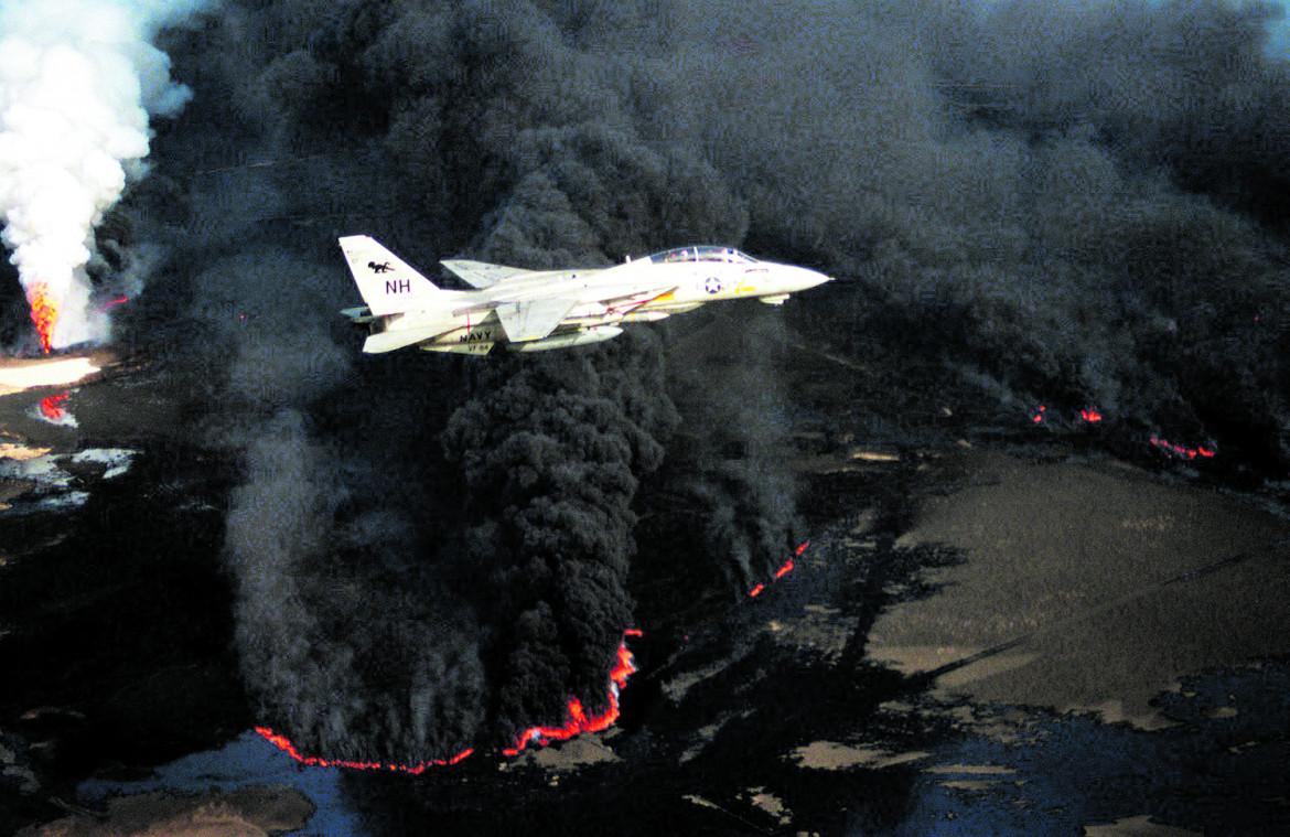 Cacciabombardieri Fighter Squadron 114 (VF-114) F-14A Tomcat, dopo i raid sui pozzi di petrolio 