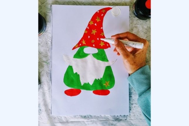 Membuat Kartu Natal dan Menggambar Elf