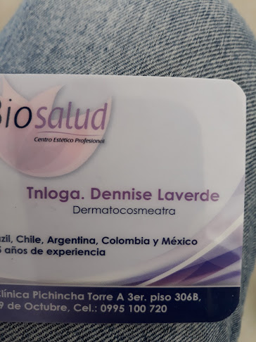 Tnloga. Denisse Laverde - Quito