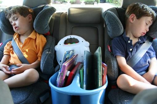 Do Limos In CT Offer Car Seats For Children? | Limousines Of Connecticut