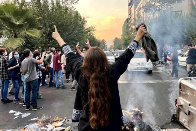 http://www.iran-emrooz.net/foto1/protest_iran202225.jpg