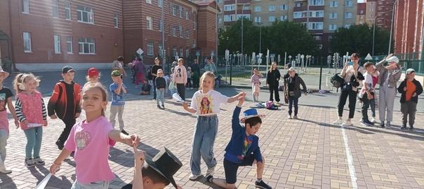 https://sun9-51.userapi.com/impg/vA_UhakEcvSX6ATQ0IobqoKcJOX_YwvxXjFZZw/fOBNhng_lpc.jpg?size=604x270&quality=95&sign=429e1434855ee800c39b55d1b4ec8caf&c_uniq_tag=ILfj2kfkAMcR_LZBm2AfCzf-nosm_Nc6blQkC7LxZPg&type=album