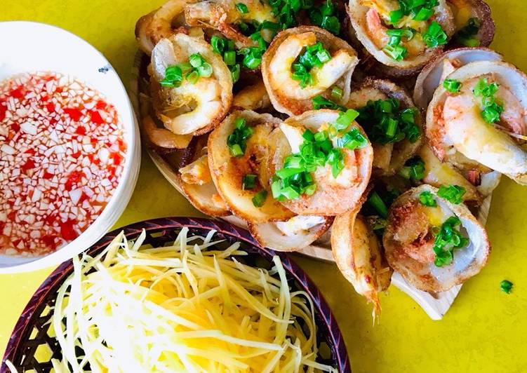 Bánh khọt, món ăn nhất định phải thử khi du lịch Vũng Tàu.
