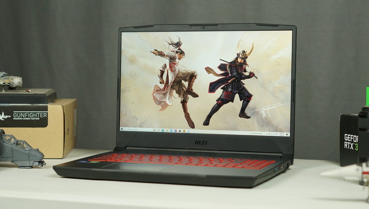 This image shows the MSI Katana GF76 in the table.