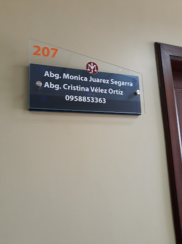 Abg. Monica Juarez Segarra - Cuenca