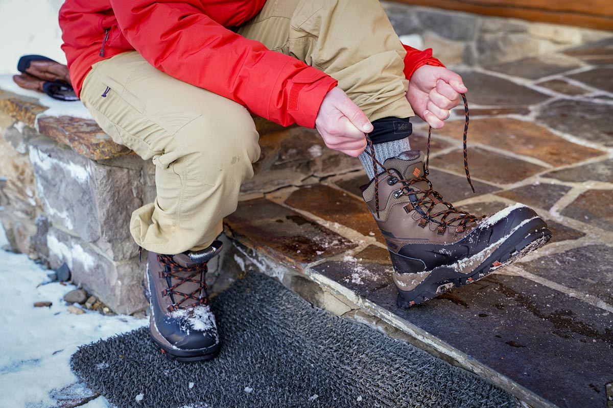 Best shoes for cold weather: How to choose the right boots for winter?