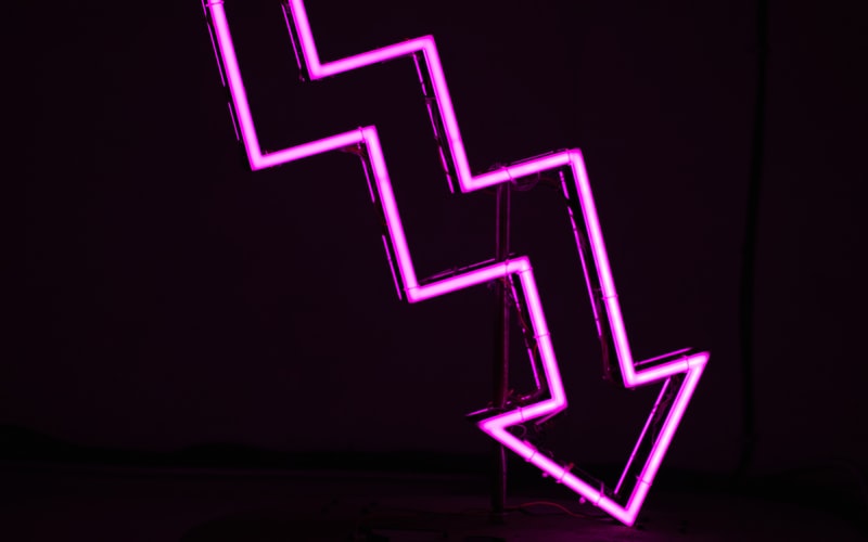 lighted arrow pointing down