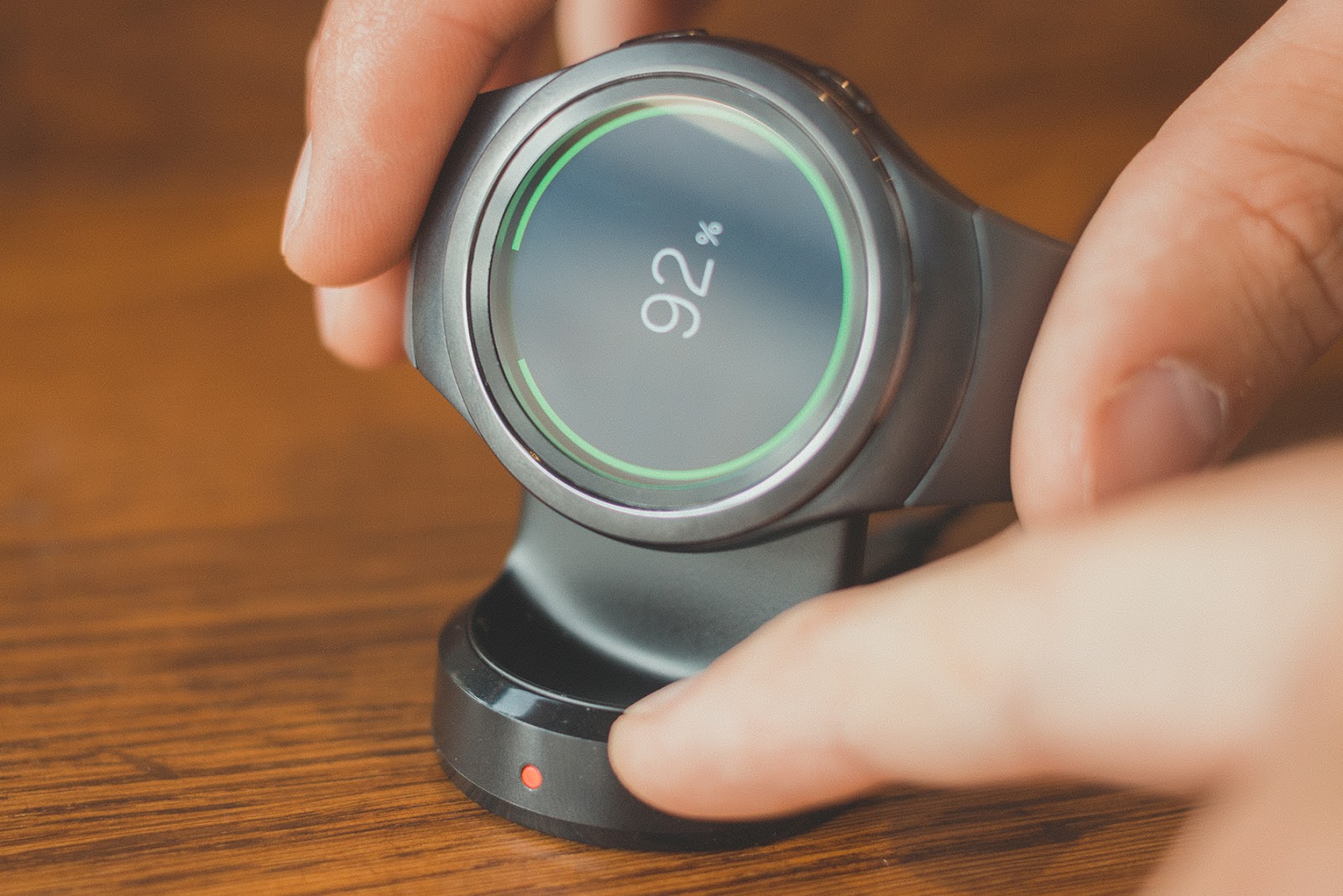 xiaomi amazfit stratos vs samsung galaxy watch