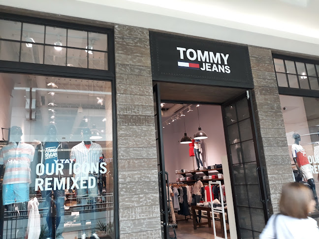 Opiniones de Tommy Jeans en Guayaquil - Tienda de ropa