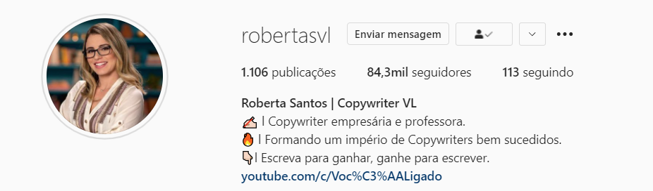 Como usar elementos de Copywriting na biografia do Instagram - Print da bio da Roberta Santos, Copywriter, Sócia Fundadora e Especialista da Você Ligado.