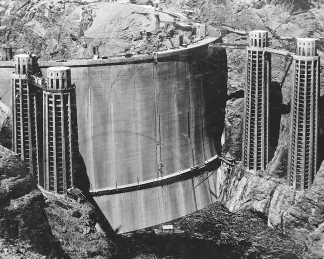 01 - The Hoover Dam before it was flooded