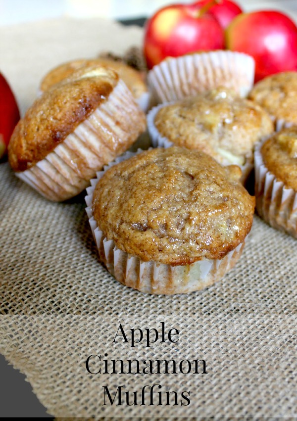 Apple Cinnamon Muffins #HolidayWithGlade #ad