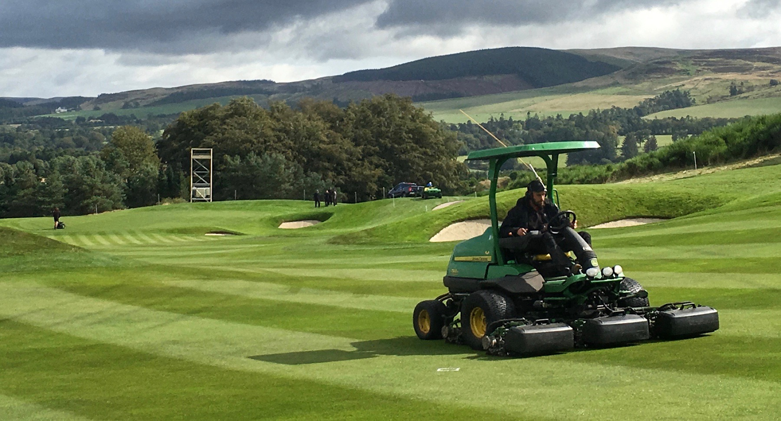 What Are The Different Parts Of A Golf Course?