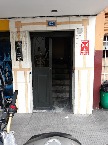 http://www.hotelquito.com/