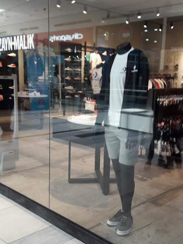 Converse - Tienda de ropa