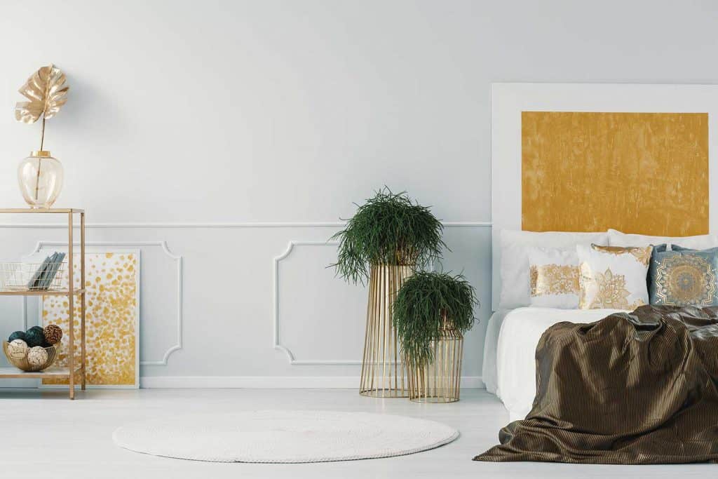 Bring Nature Into Your White and Gold Sleeping Space