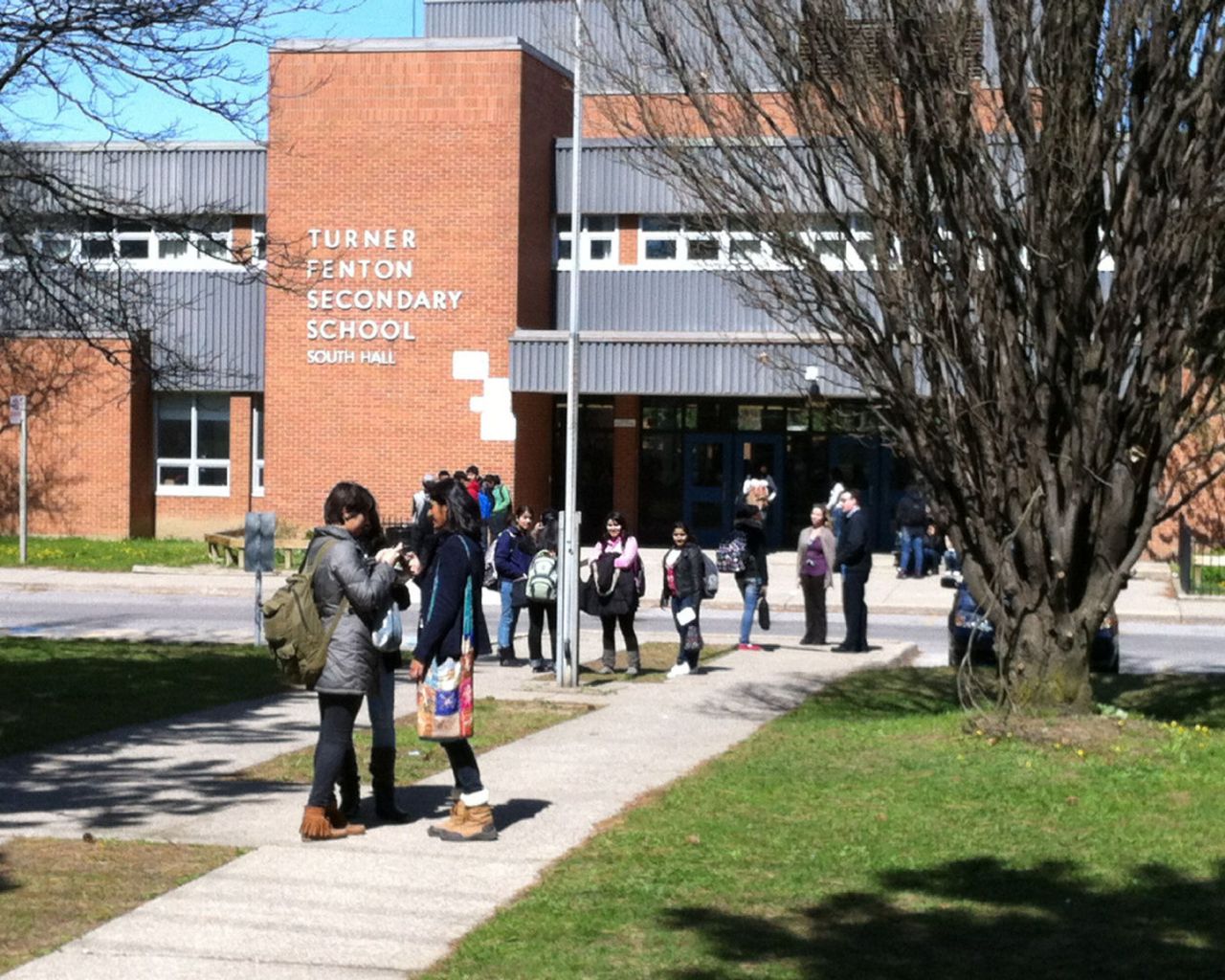 Lockdown lifted at Brampton high school | The Star
