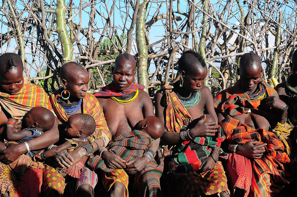 tribal women breastfeeding (image credit: Pinterest)