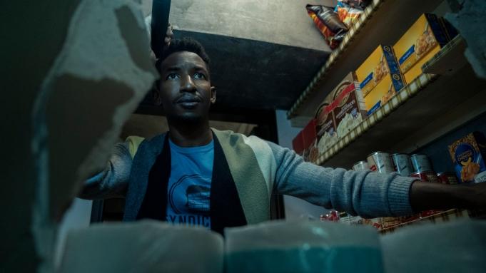 Archive 81': Netflix Drops Trailer For Podcast-Inspired Horror Series –  Deadline