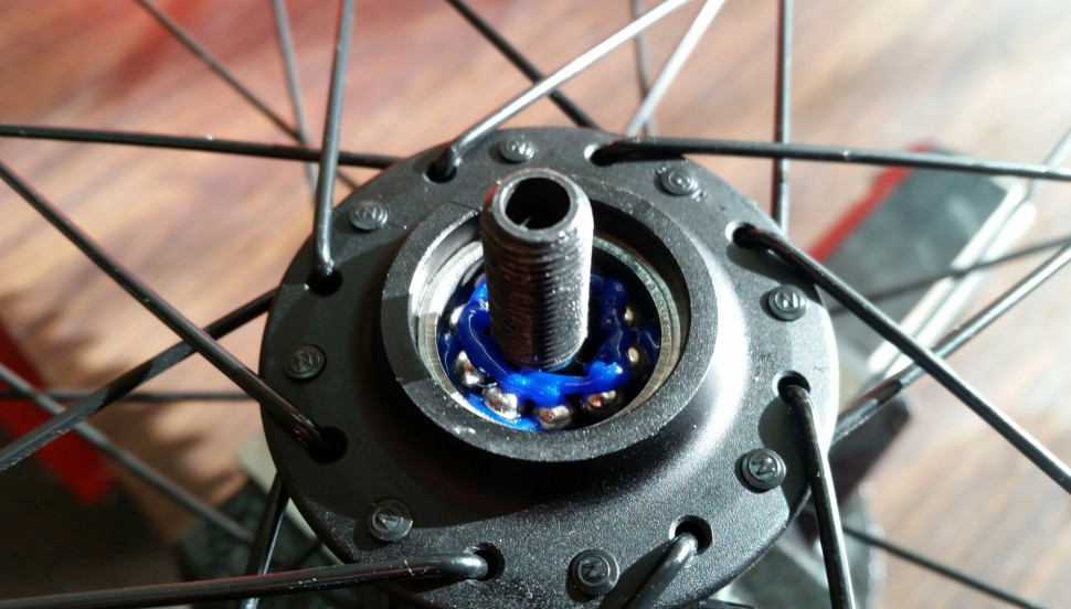 How Many Ball Bearings in a Bicycle Hub? A Guide To Replace Them