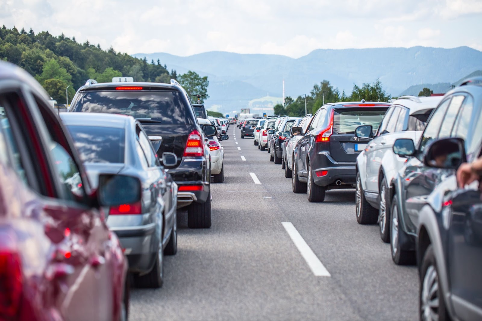 4 Ways To Stay Safe In Holiday Traffic