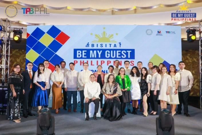 Group Photo.jpg