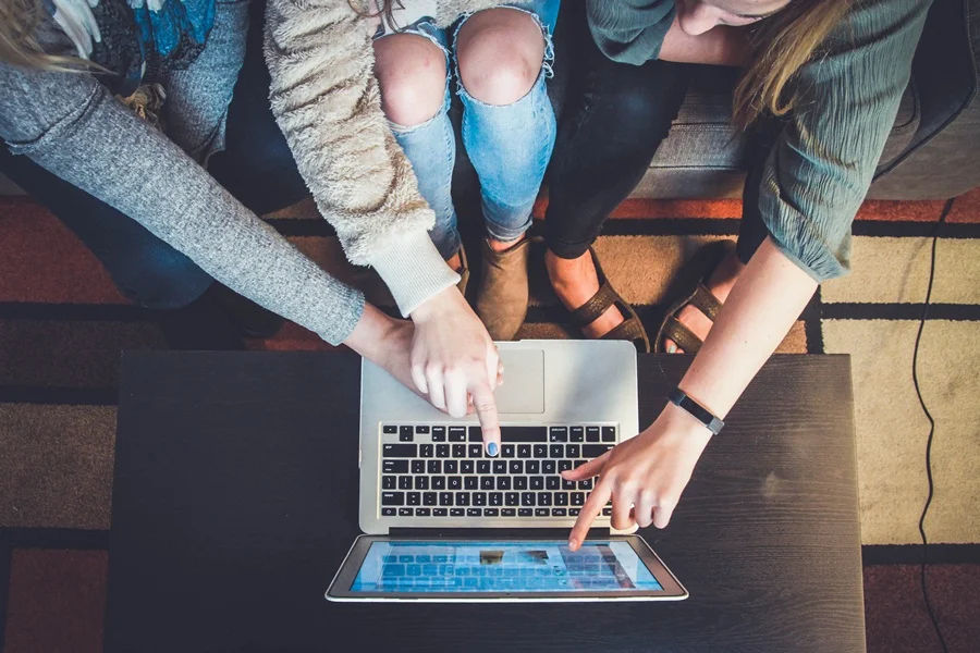 7 Online Business Ideas Without Investment That You Can Start Today