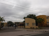 Comentarios y opiniones de Universidad De Guayaqui. " Complejo académico "