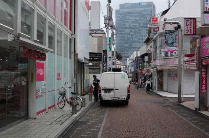Love Live! Real-life locations in Japan -Daiso